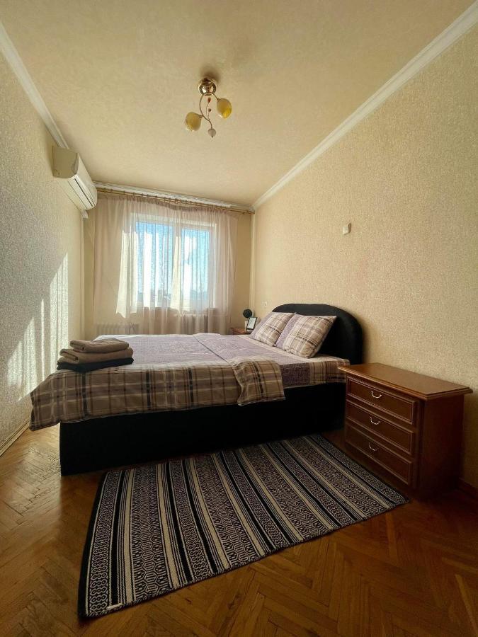 Comfortable One Beds With View For Independent Sqr Апартаменты *