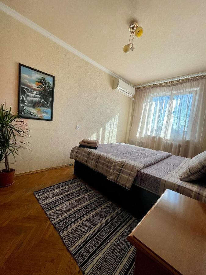 Comfortable One Beds With View For Independent Sqr *