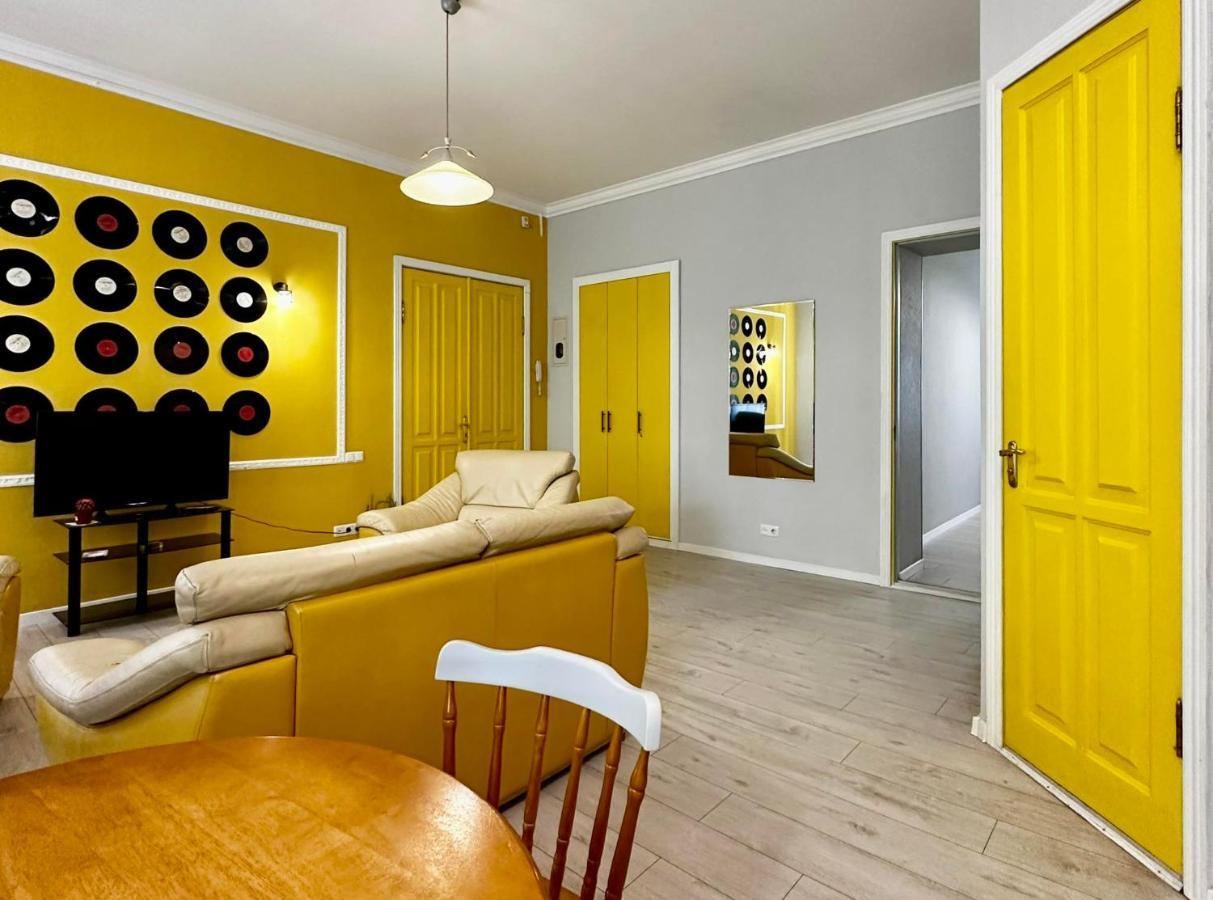 Comfortable One Beds With View For Independent Sqr